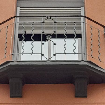 Habitaciones Familiares Con Bano Privado Lf - Sin Ascensor Saragozza Esterno foto