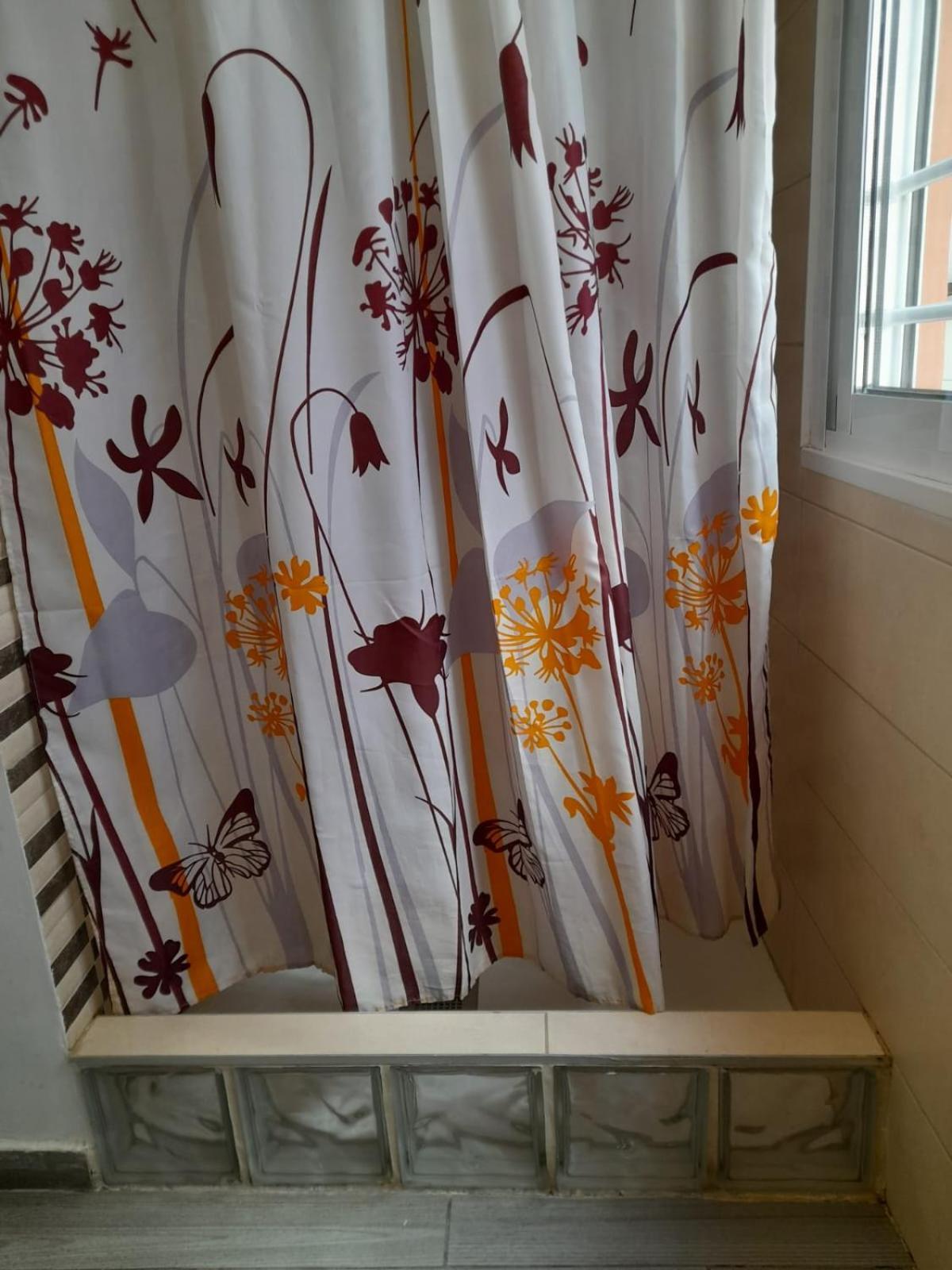 Habitaciones Familiares Con Bano Privado Lf - Sin Ascensor Saragozza Esterno foto