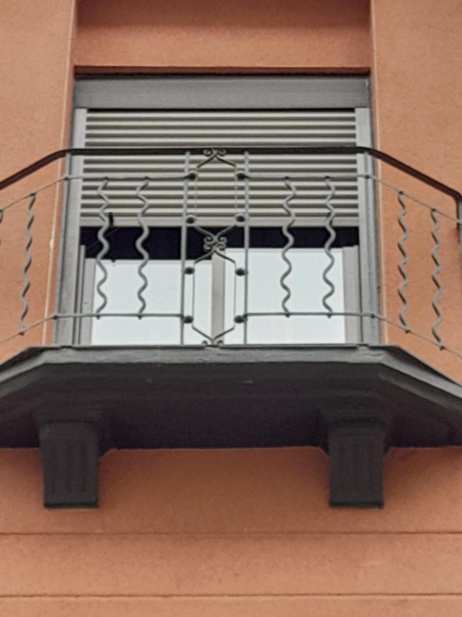 Habitaciones Familiares Con Bano Privado Lf - Sin Ascensor Saragozza Esterno foto